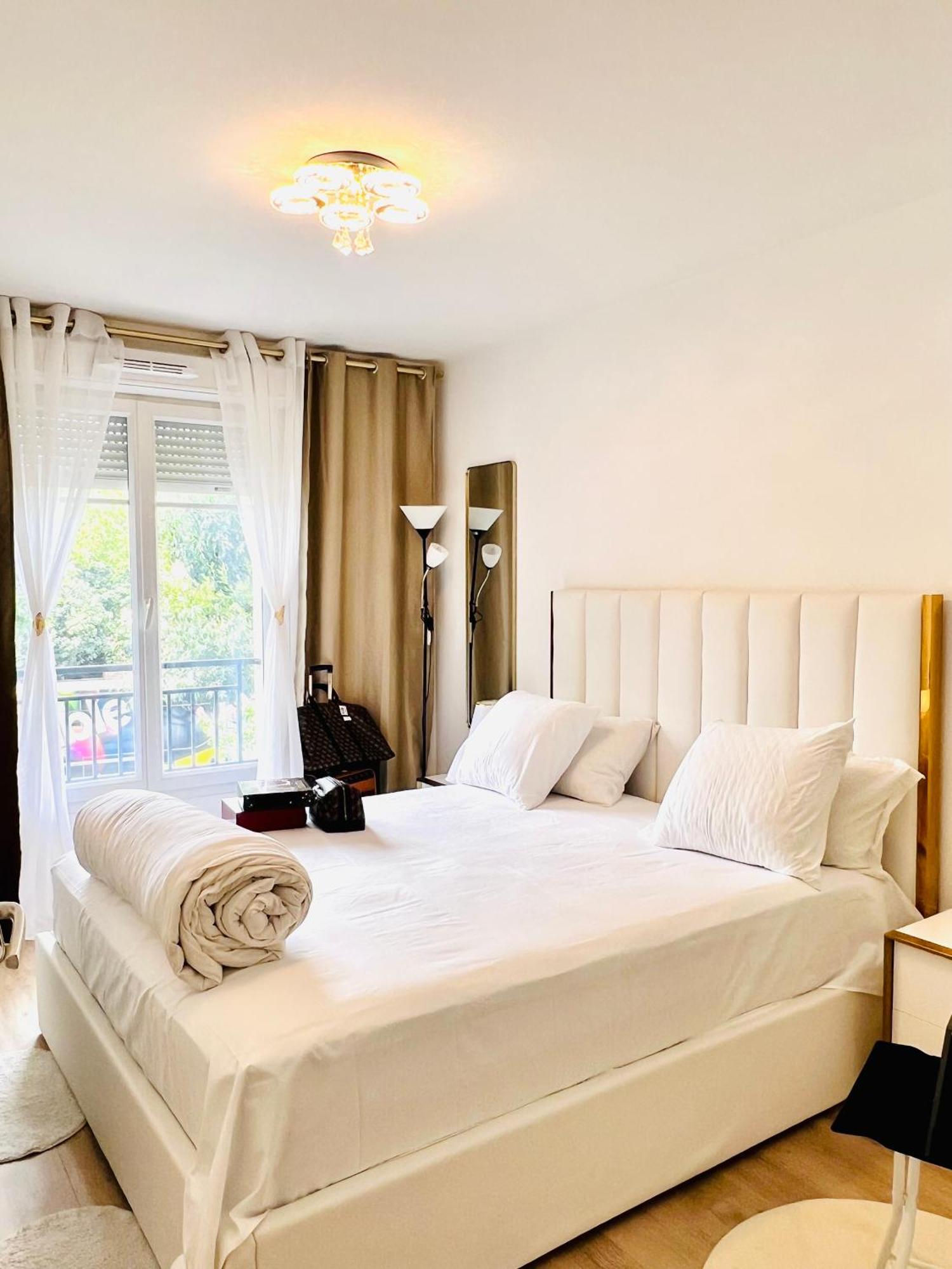 Les Residences De Djibril Le Blanc-Mesnil Εξωτερικό φωτογραφία