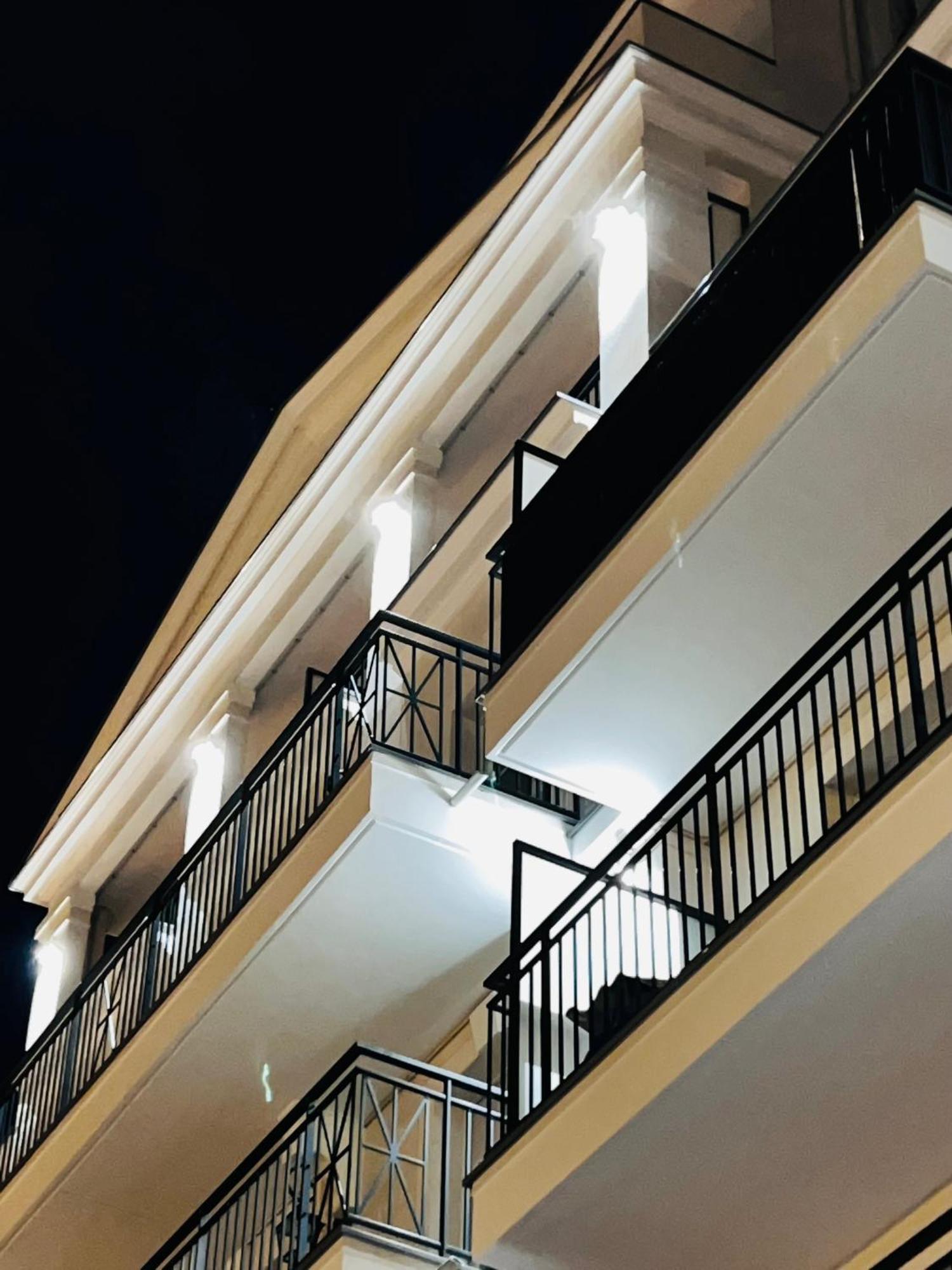Les Residences De Djibril Le Blanc-Mesnil Εξωτερικό φωτογραφία
